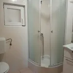 马里纳公寓 洛帕