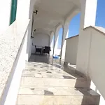 马里纳公寓 *