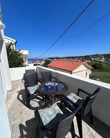 Apartment Marina *