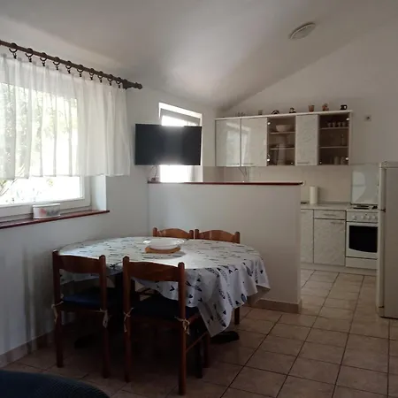 Marina Appartement Lopar