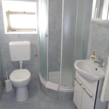 Marina Appartement Lopar