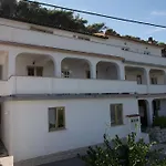 Apartment Marina Lopar
