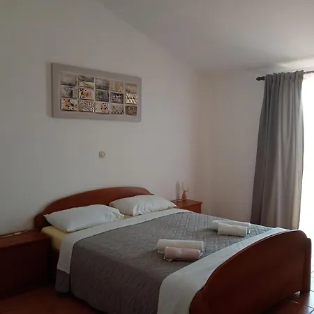 Apartament Marina *