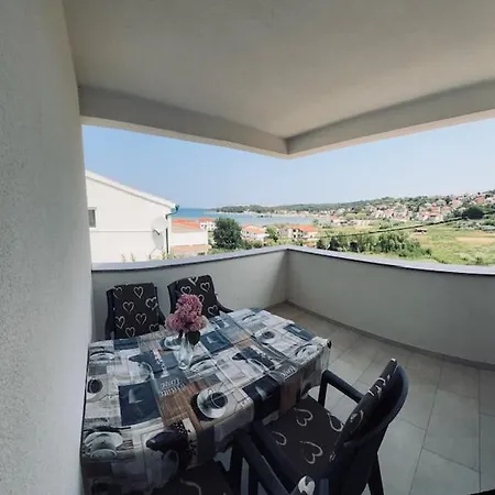 Apartament Marina *