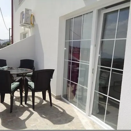 Marina Apartment *
